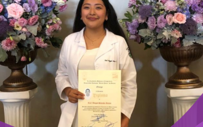 ¡Mil Felicidades Itzel! Graduada de Médico cirujano del programa de becas “Objetivo Luna”