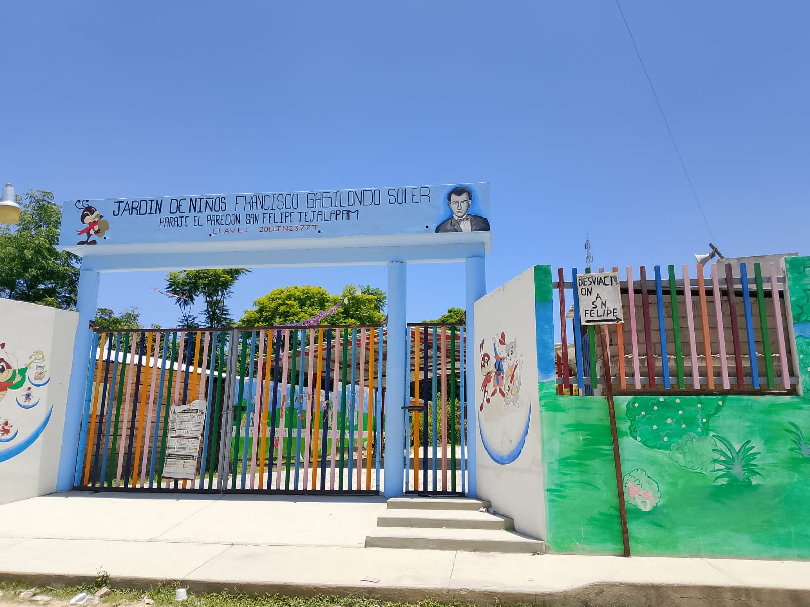 Fachada escuelaSnFelipeGabilondo Soler
